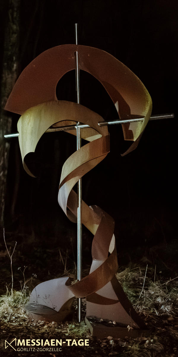 Messiaen-Tage 26 - Führung 15.1.2026 - beleuchtete Skulptur - ©Klaudia Kutek Messiaen-Tage 26 - Führung 15.1.2026 - beleuchtete Skulptur - ©Klaudia Kutek