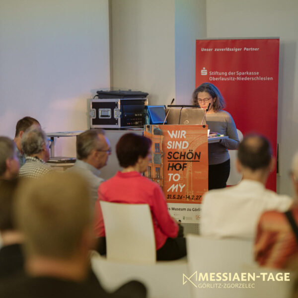 Messiaen-Tage 26 - Werkstattgespräch - Nachfahrinnen eines ehemaligen Kriegsgefangenen - 3.5.2026 - ©Klaudia Kutek Messiaen-Tage 26 - Werkstattgespräch - Nachfahrinnen eines ehemaligen Kriegsgefangenen - 3.5.2026 - ©Klaudia Kutek